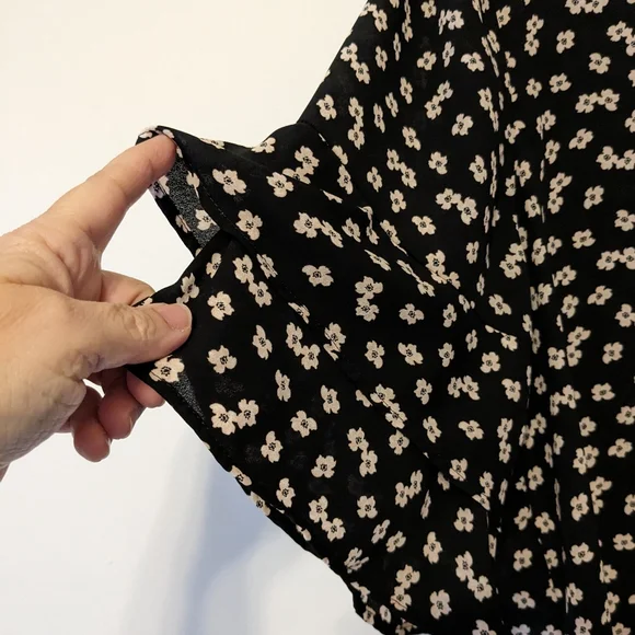 LOFT Black and White Floral Top - Picture 6 of 6
